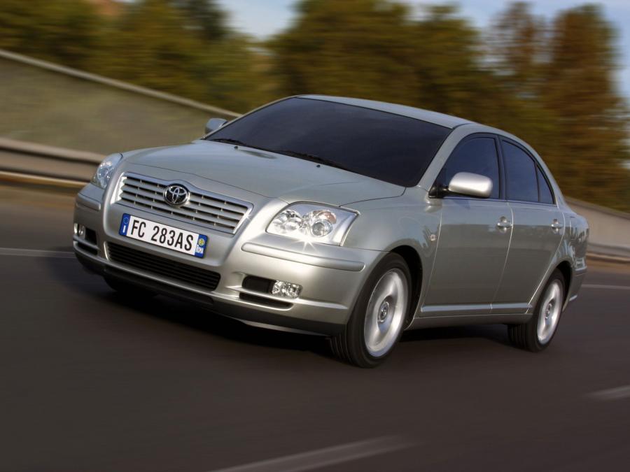  Toyota Avensis Sedan 2003 года  (фото 27 из 30)